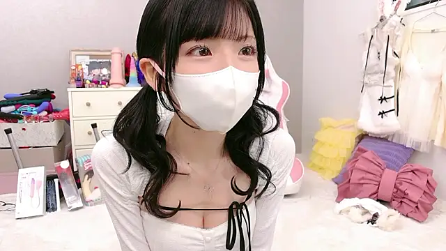 -minami- online show from April 29, 2026, 12:15 am