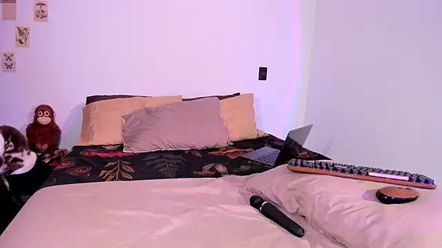 Snapshot of cherrypancakes chatting on April 9, 2026, 10:43 am cherrypancakes online show from April 9, 2026, 10:43 am