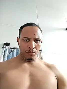 Piroca doce18 online show from December 15, 2025, 5:52 pm