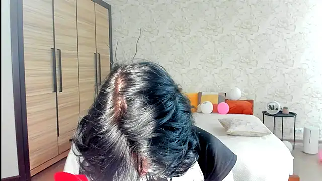 JulisSweet online show from March 15, 2025, 2:45 pm