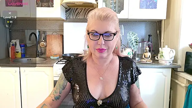 -Yourwoman- online show from October 16, 2025, 11:40 am