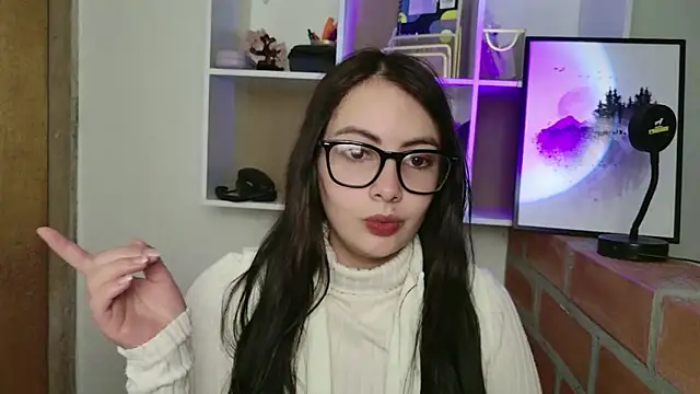 lalawhitte online show from May 29, 2026, 8:42 am