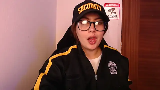 lalawhitte online show from March 24, 2026, 8:53 pm