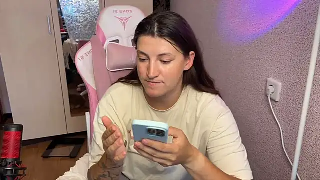 Katrin  kiss online show from July 6, 2026, 3:47 pm