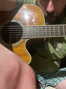 Snapshot of bigJohnson223 chatting on January 19, 2025, 9:01 am bigJohnson223 online show from January 19, 2025, 9:01 am