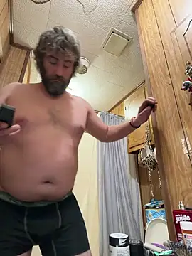 Snapshot of bigJohnson223 chatting on December 22, 2025, 4:45 am bigJohnson223 online show from December 22, 2025, 4:45 am