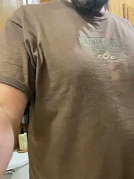 Snapshot of bigJohnson223 chatting on February 20, 2025, 2:51 am bigJohnson223 online show from February 20, 2025, 2:51 am