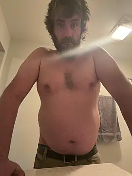 Snapshot of bigJohnson223 chatting on December 16, 2025, 5:00 am bigJohnson223 online show from December 16, 2025, 5:00 am