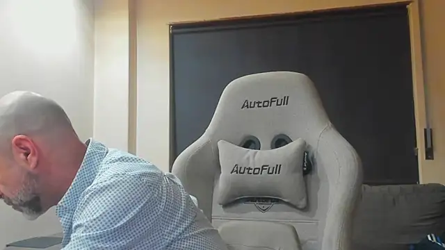 Snapshot of Bicopflirt chatting on February 27, 2026, 3:40 am Bicopflirt online show from February 27, 2026, 3:40 am