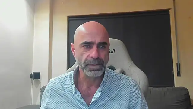 Snapshot of Bicopflirt chatting on March 1, 2026, 6:41 pm Bicopflirt online show from March 1, 2026, 6:41 pm