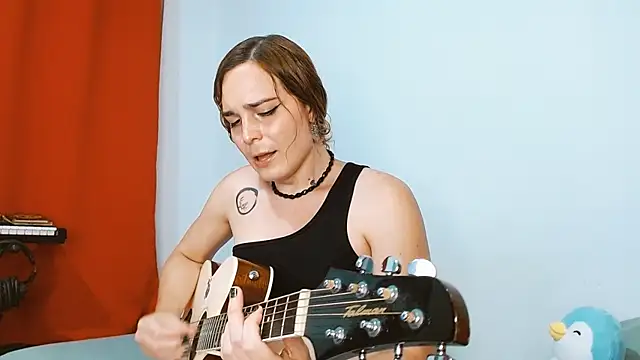 Catnessa online show from October 19, 2025, 12:13 am