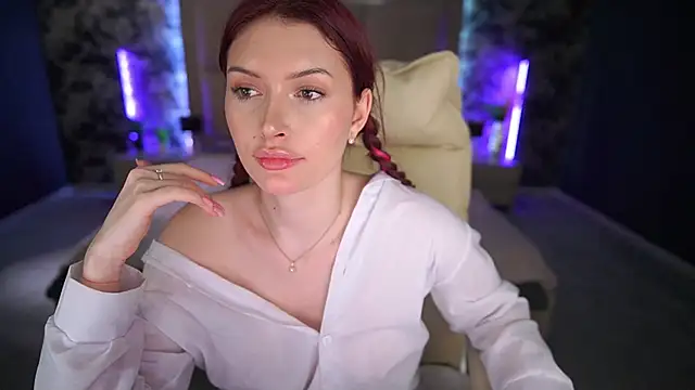 Snapshot of MilaSecrett chatting on March 15, 2025, 1:29 pm MilaSecrett online show from March 15, 2025, 1:29 pm
