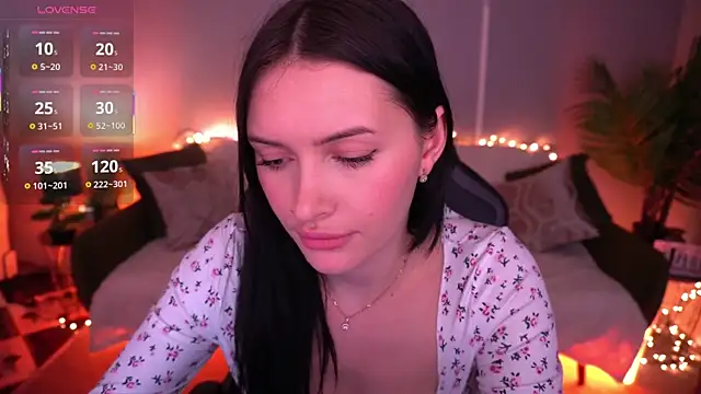 MilaSecrett online show from March 17, 2026, 2:53 pm