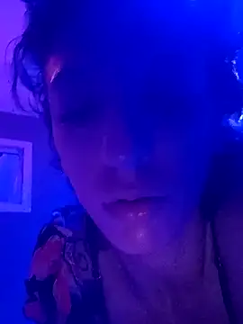 Snapshot of gala2 chatting on March 7, 2025, 2:45 pm gala2 online show from March 7, 2025, 2:45 pm