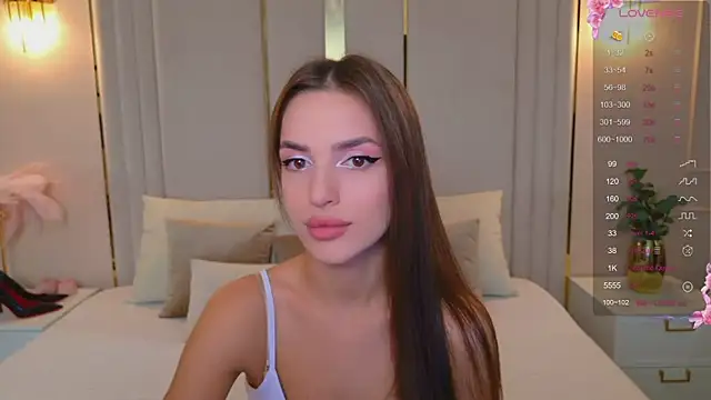 BellaHalles online show from November 9, 2025, 6:06 am