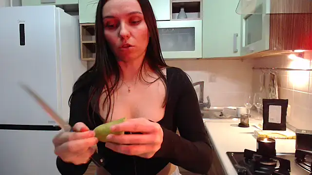 Snapshot of Jinna_milli chatting on February 5, 2025, 8:35 pm Jinna milli online show from February 5, 2025, 8:35 pm