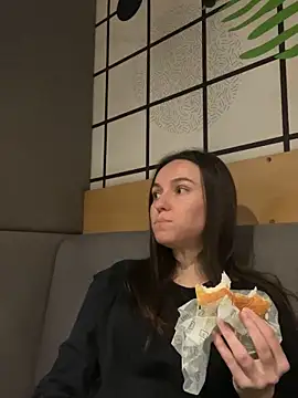 Snapshot of Jinna_milli chatting on March 19, 2025, 9:48 pm Jinna milli online show from March 19, 2025, 9:48 pm