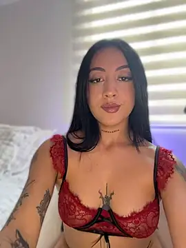 keilelewis online show from May 12, 2026, 5:41 pm