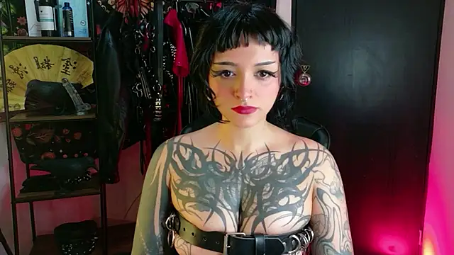 Snapshot of Agatha_BDSM chatting on May 15, 2026, 4:05 pm Agatha BDSM online show from May 15, 2026, 4:05 pm