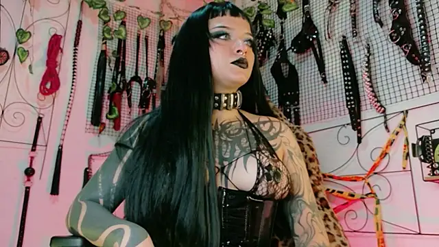 Snapshot of Agatha_BDSM chatting on April 30, 2026, 8:57 pm Agatha BDSM online show from April 30, 2026, 8:57 pm