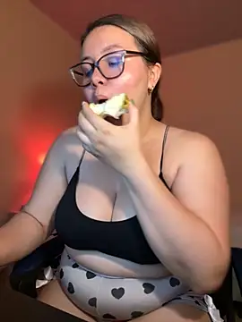 solecito 22 online show from September 24, 2025, 3:13 am