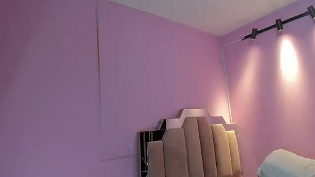 Snapshot of LoveQueen2 chatting on January 16, 2026, 11:58 am LoveQueen2 online show from January 16, 2026, 11:58 am