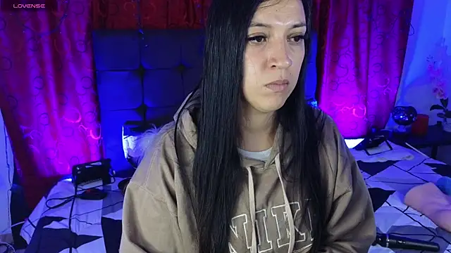 Snapshot of Majuu__ chatting on October 25, 2025, 12:04 pm Majuu online show from October 25, 2025, 12:04 pm