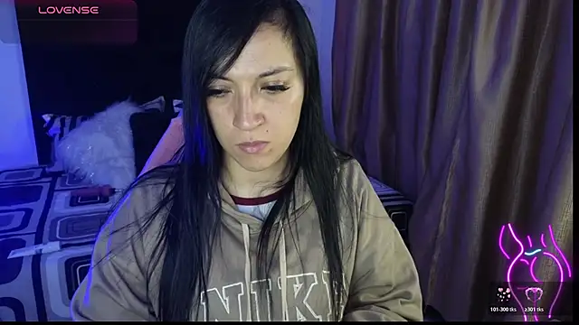 Snapshot of Majuu__ chatting on February 24, 2026, 11:44 am Majuu online show from February 24, 2026, 11:44 am