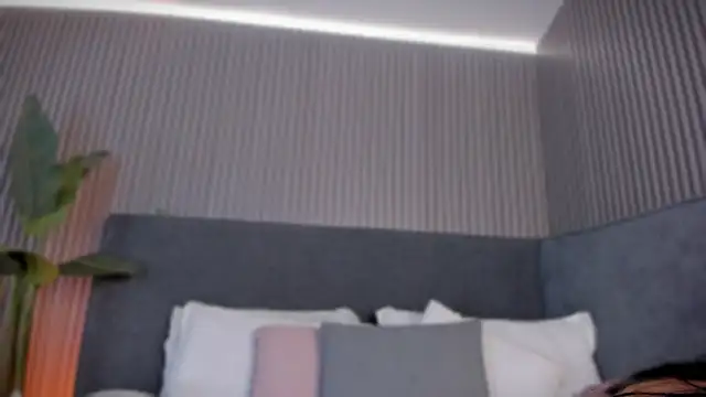 Snapshot of emelie_89 chatting on April 23, 2026, 12:22 pm emelie 89 online show from April 23, 2026, 12:22 pm