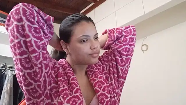 Snapshot of bombomepimenta chatting on November 10, 2025, 3:17 pm bombomepimenta online show from November 10, 2025, 3:17 pm