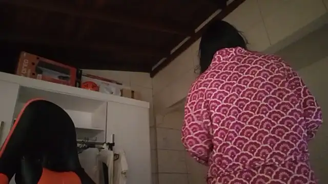 Snapshot of bombomepimenta chatting on November 15, 2025, 8:40 am bombomepimenta online show from November 15, 2025, 8:40 am