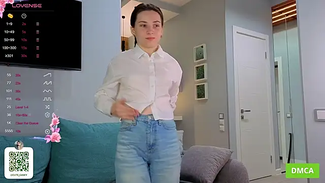 DonnaBurkee online show from October 16, 2025, 4:54 am