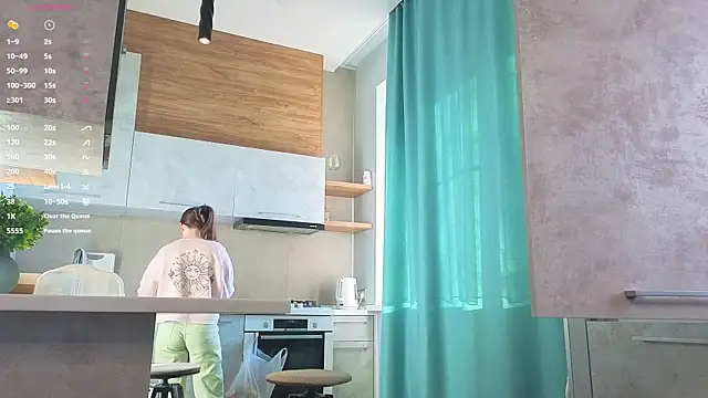 Snapshot of DonnaBurkee chatting on March 31, 2026, 4:14 am DonnaBurkee online show from March 31, 2026, 4:14 am