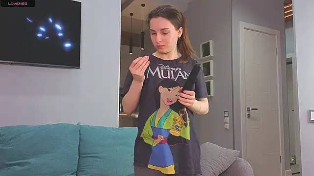 DonnaBurkee online show from November 21, 2025, 4:44 am