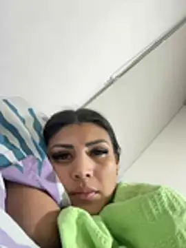 SALOOMEE   online show from May 17, 2026, 2:44 am