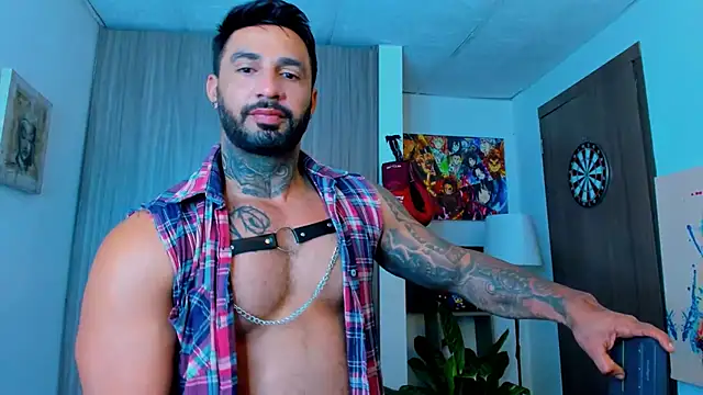 naugthy dominant online show from November 3, 2025, 11:25 am