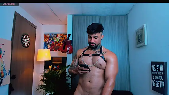 naugthy dominant online show from November 13, 2025, 4:00 pm