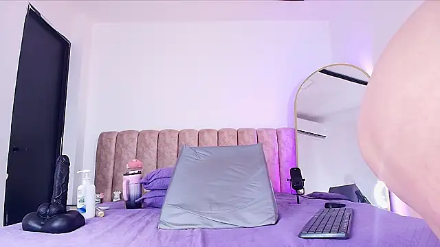 diane di online show from February 18, 2026, 7:10 pm