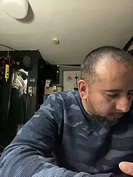 Snapshot of ElPollo77 chatting on December 7, 2024, 12:46 am ElPollo77 online show from December 7, 2024, 12:46 am