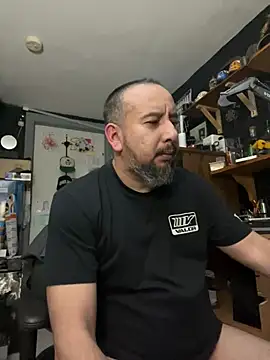 Snapshot of ElPollo77 chatting on February 18, 2025, 7:21 am ElPollo77 online show from February 18, 2025, 7:21 am