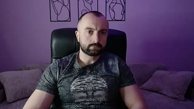 brindlefly6969 online show from March 25, 2026, 11:20 am