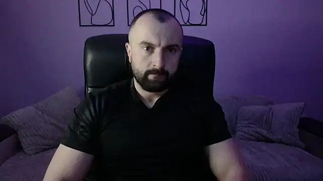 brindlefly6969 online show from April 24, 2026, 10:50 am