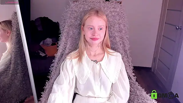 MalenaErnman online show from January 16, 2025, 10:32 am