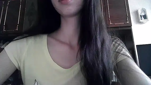 Snapshot of ElizaSwon chatting on July 5, 2026, 3:30 pm ElizaSwon online show from July 5, 2026, 3:30 pm