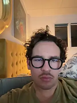 hardmecl online show from March 7, 2025, 9:17 pm