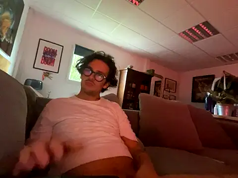 hardmecl online show from September 28, 2025, 5:20 pm