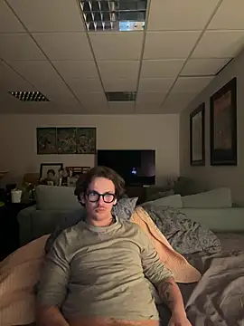 hardmecl online show from January 14, 2025, 8:37 pm