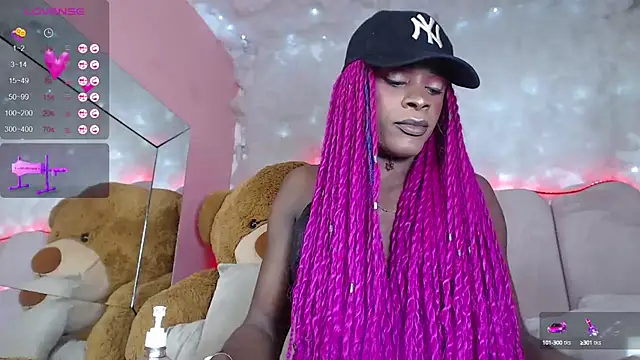 Snapshot of puca_ebony chatting on February 13, 2025, 7:21 pm puca ebony online show from February 13, 2025, 7:21 pm