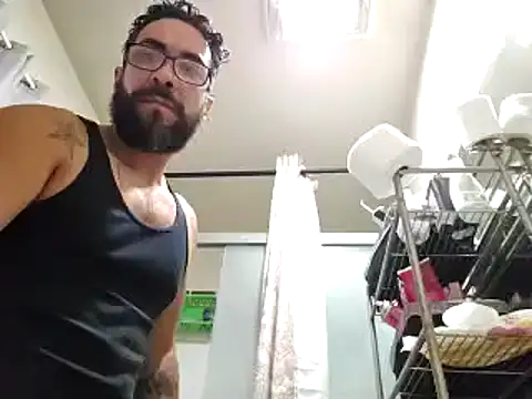 Snapshot of Forbidden_daddy chatting on January 19, 2025, 12:28 am Forbidden daddy online show from January 19, 2025, 12:28 am