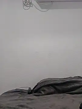 Snapshot of Iliketocooksquirt25 chatting on February 4, 2026, 9:54 pm Iliketocooksquirt25 online show from February 4, 2026, 9:54 pm